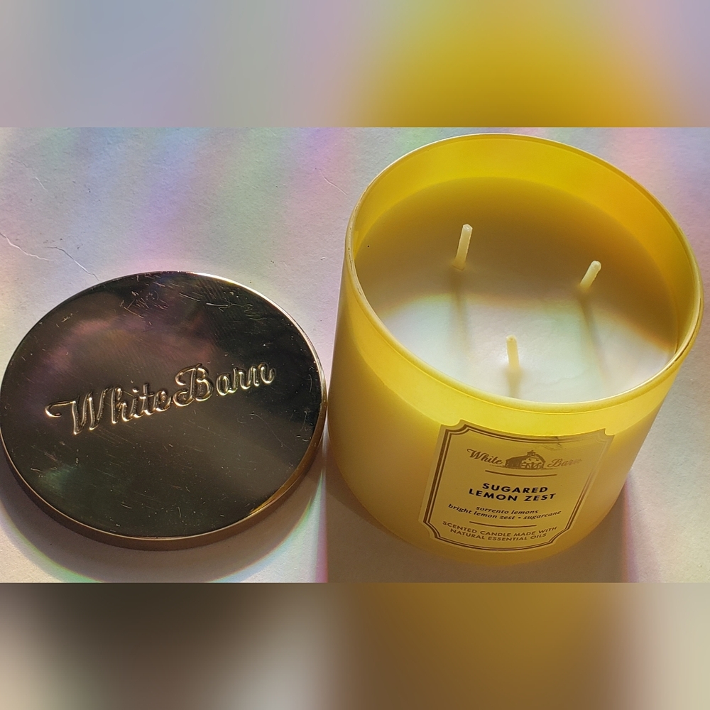 White Barn Sugared Lemon Zest Candle